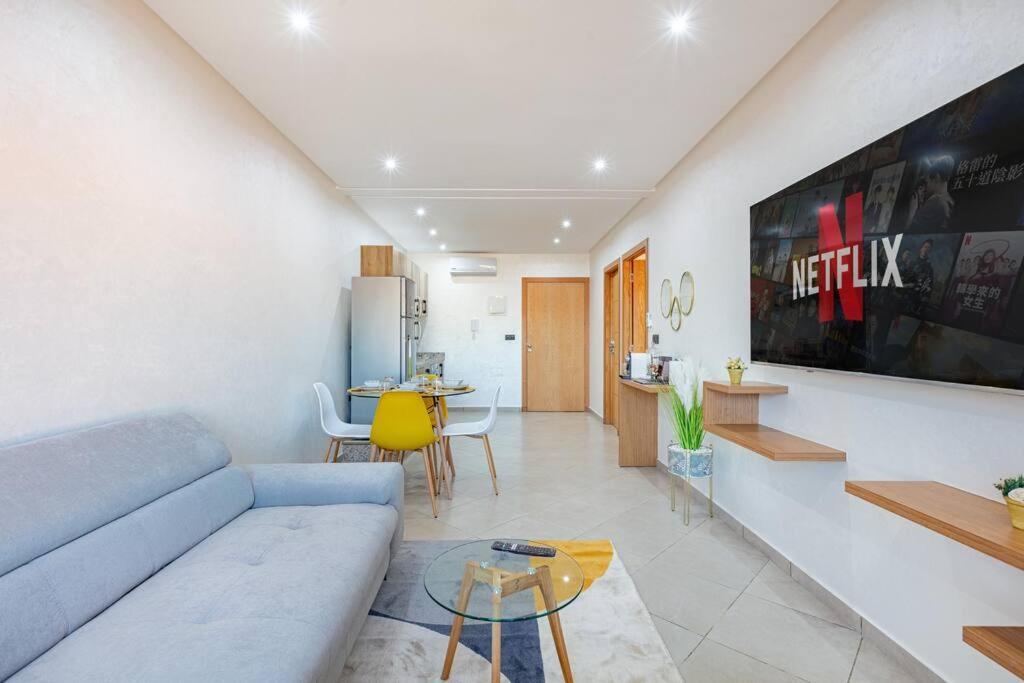Ra 35 By Majestic Apartment